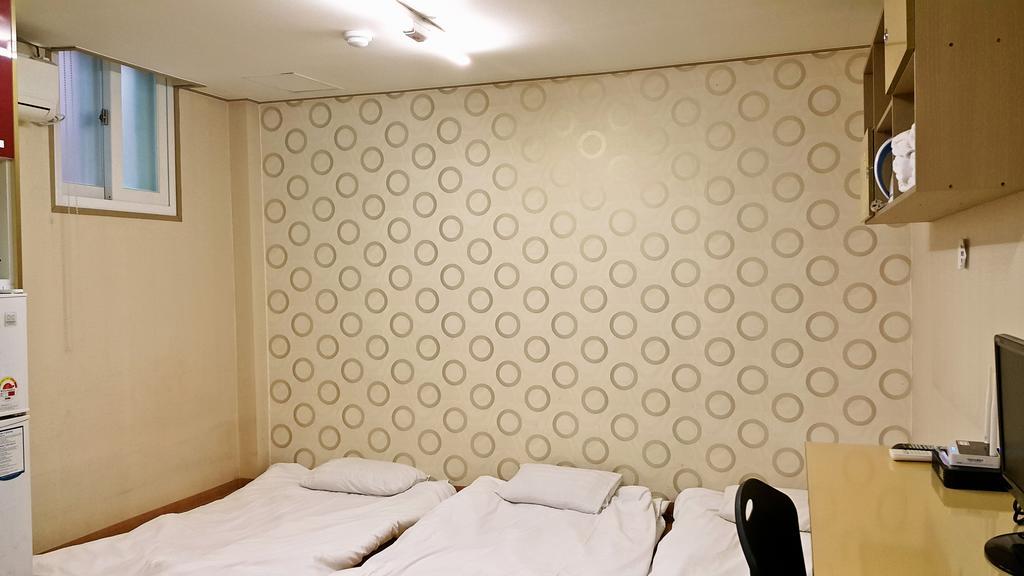 Guesthouse Myeongdong Seúl Habitación foto