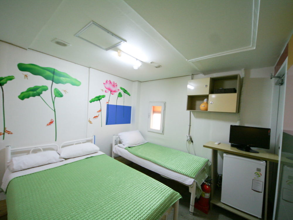 Guesthouse Myeongdong Seúl Exterior foto